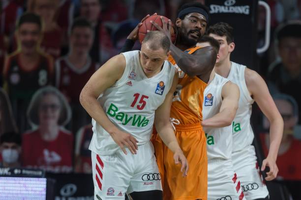 完成传射的 完成传射的